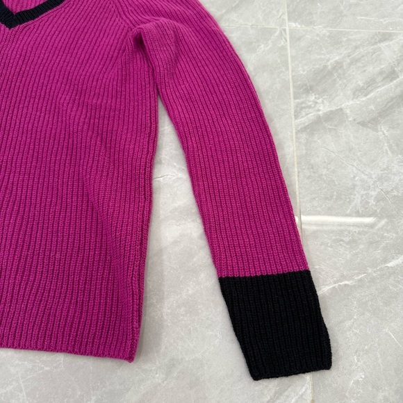 Women’s Talbots Ribbed Color Block Long Sleeve V-Neck Sweater XS - Picture 8 of 16